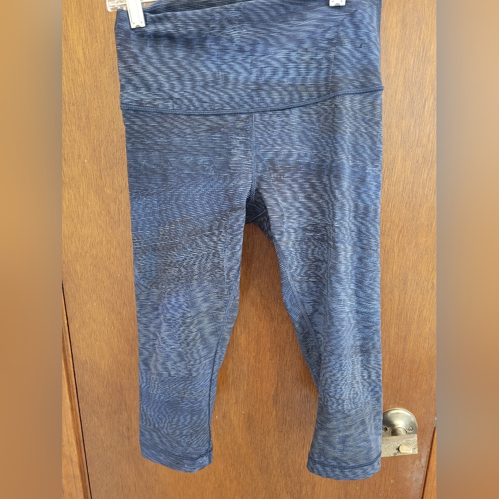 Lululemon wunder under crop leggings size 6